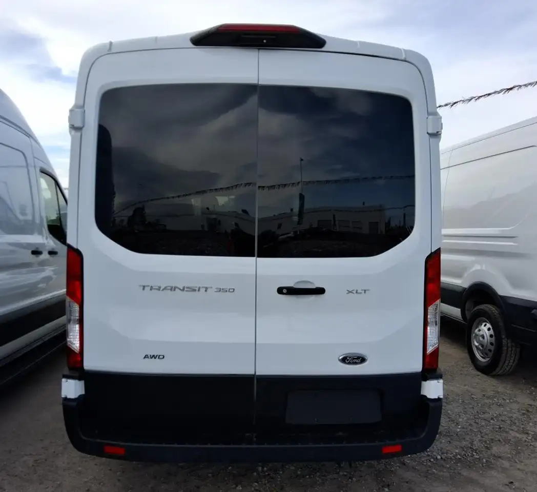 Ford Transit Passenger Wagon снимка Ford Transit Passenger Wagon