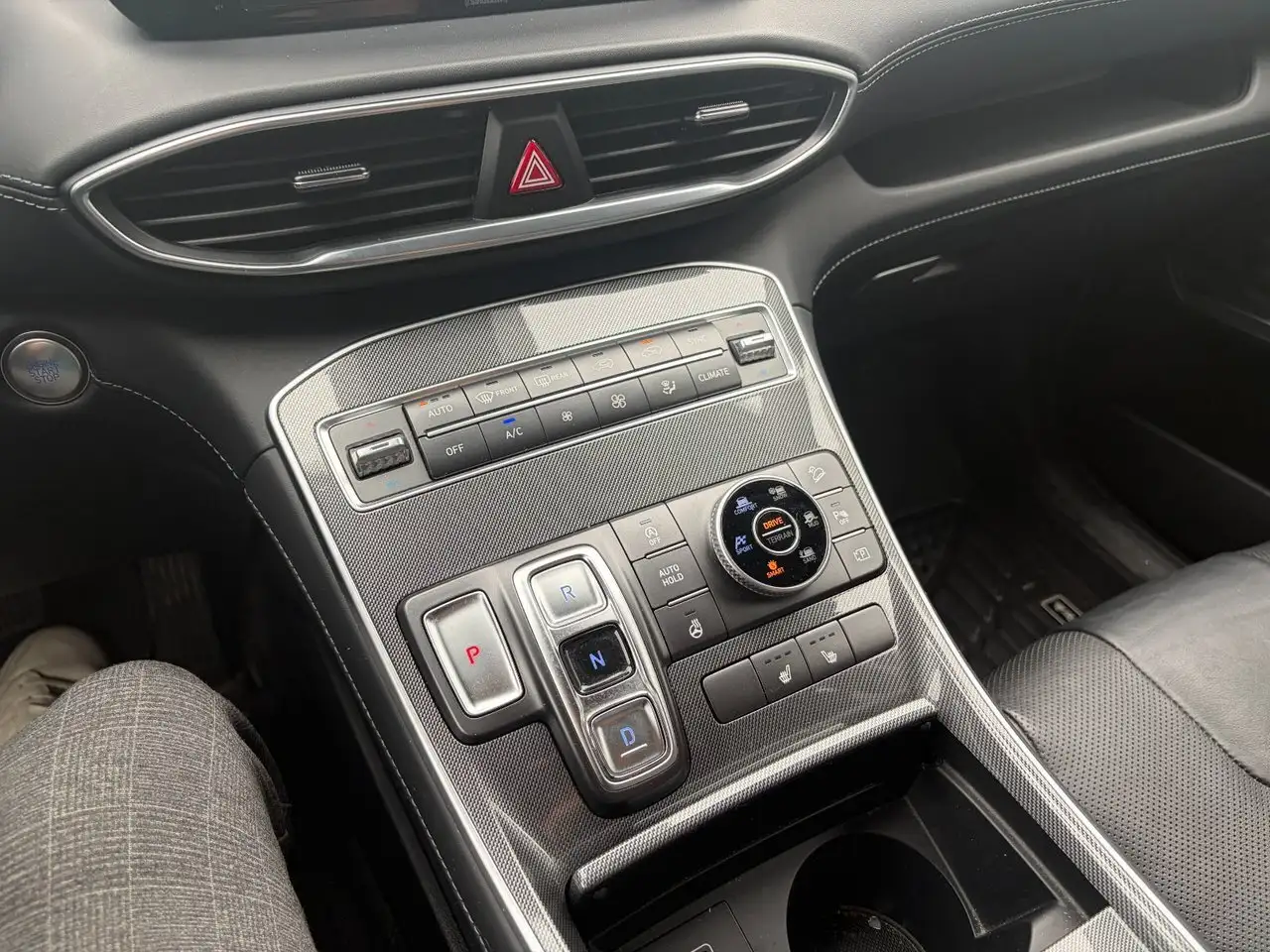 Hyundai SANTA FE снимка Hyundai SANTA FE