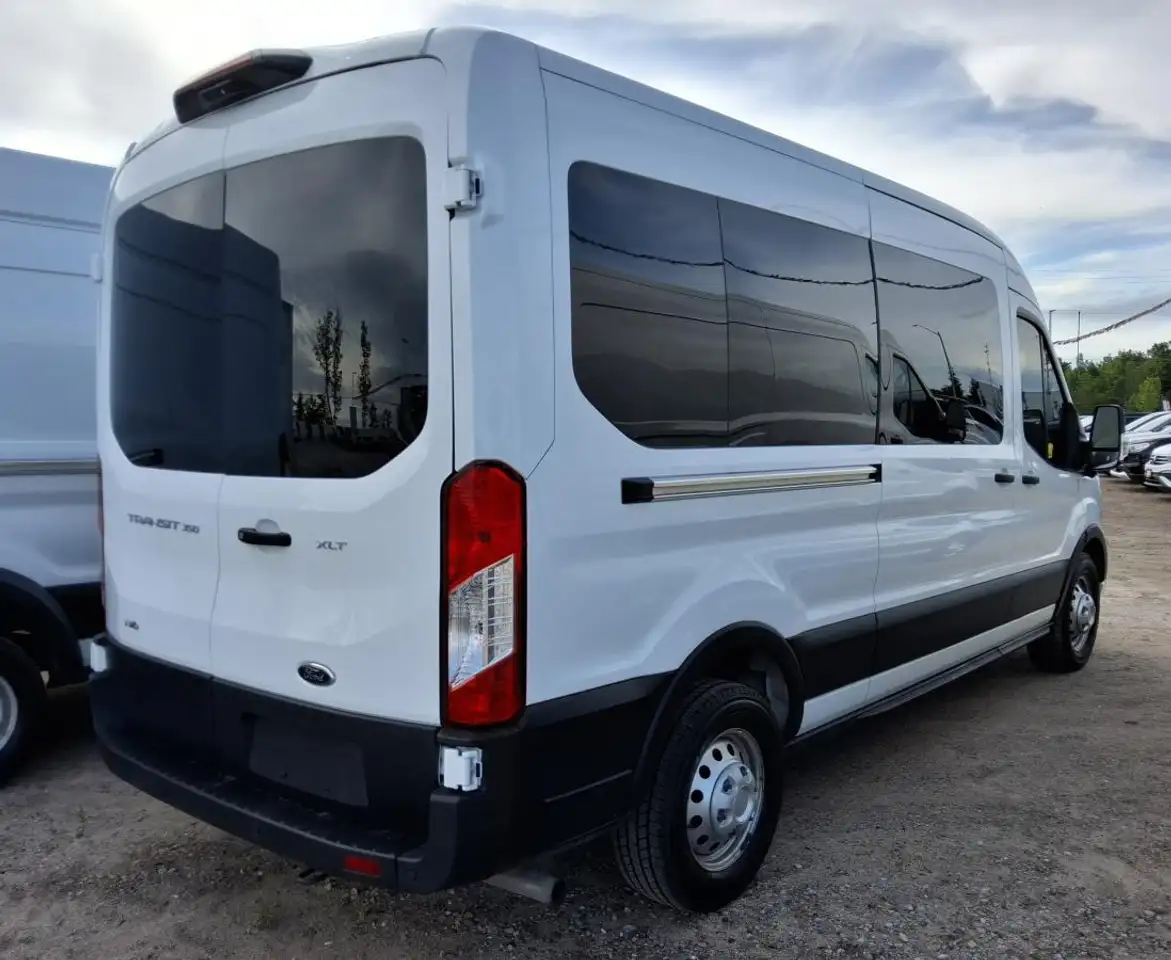 Ford Transit Passenger Wagon снимка Ford Transit Passenger Wagon