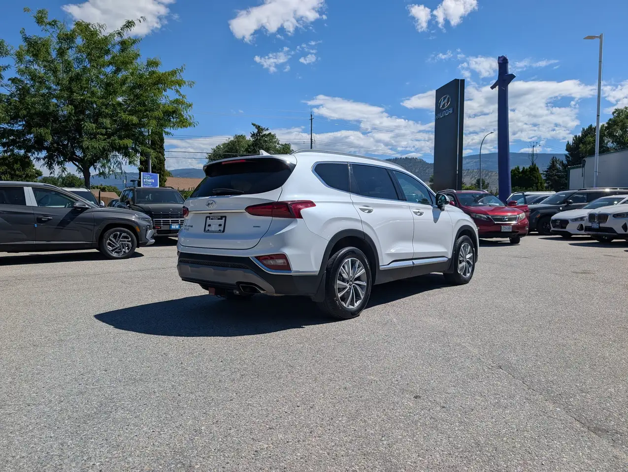 Hyundai SANTA FE photo Hyundai SANTA FE