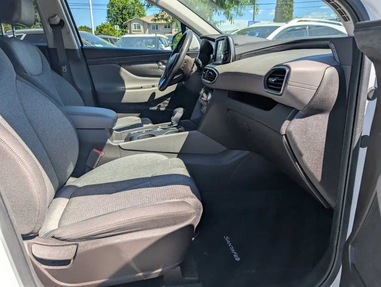 Hyundai SANTA FE photo Hyundai SANTA FE