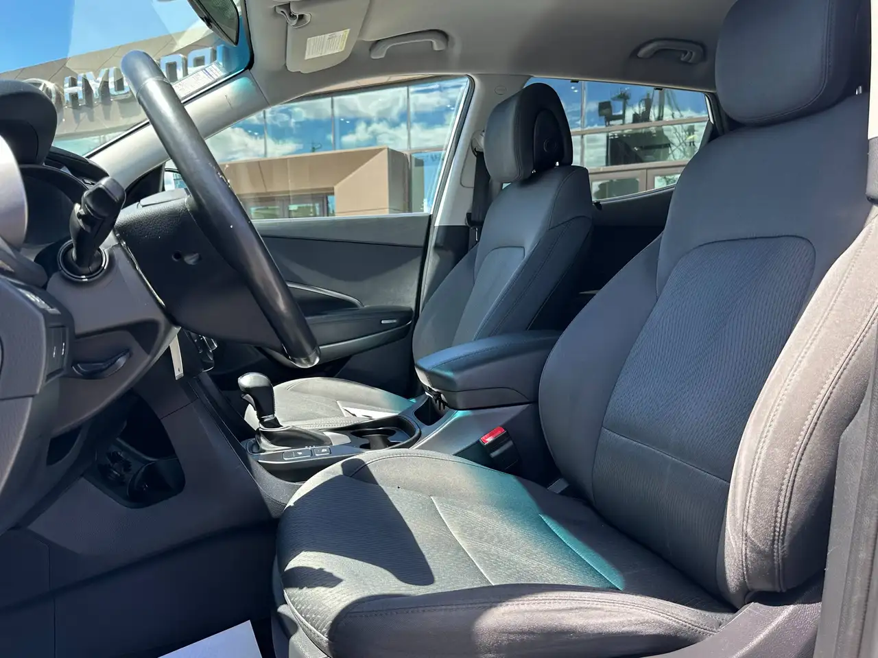 Hyundai SANTA FE снимка Hyundai SANTA FE