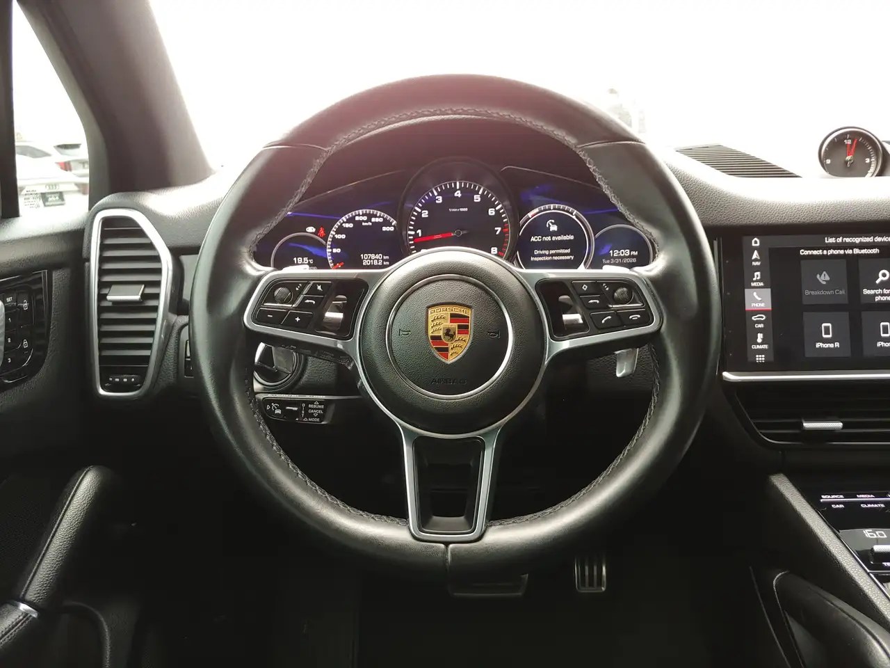 Porsche Cayenne снимка Porsche Cayenne