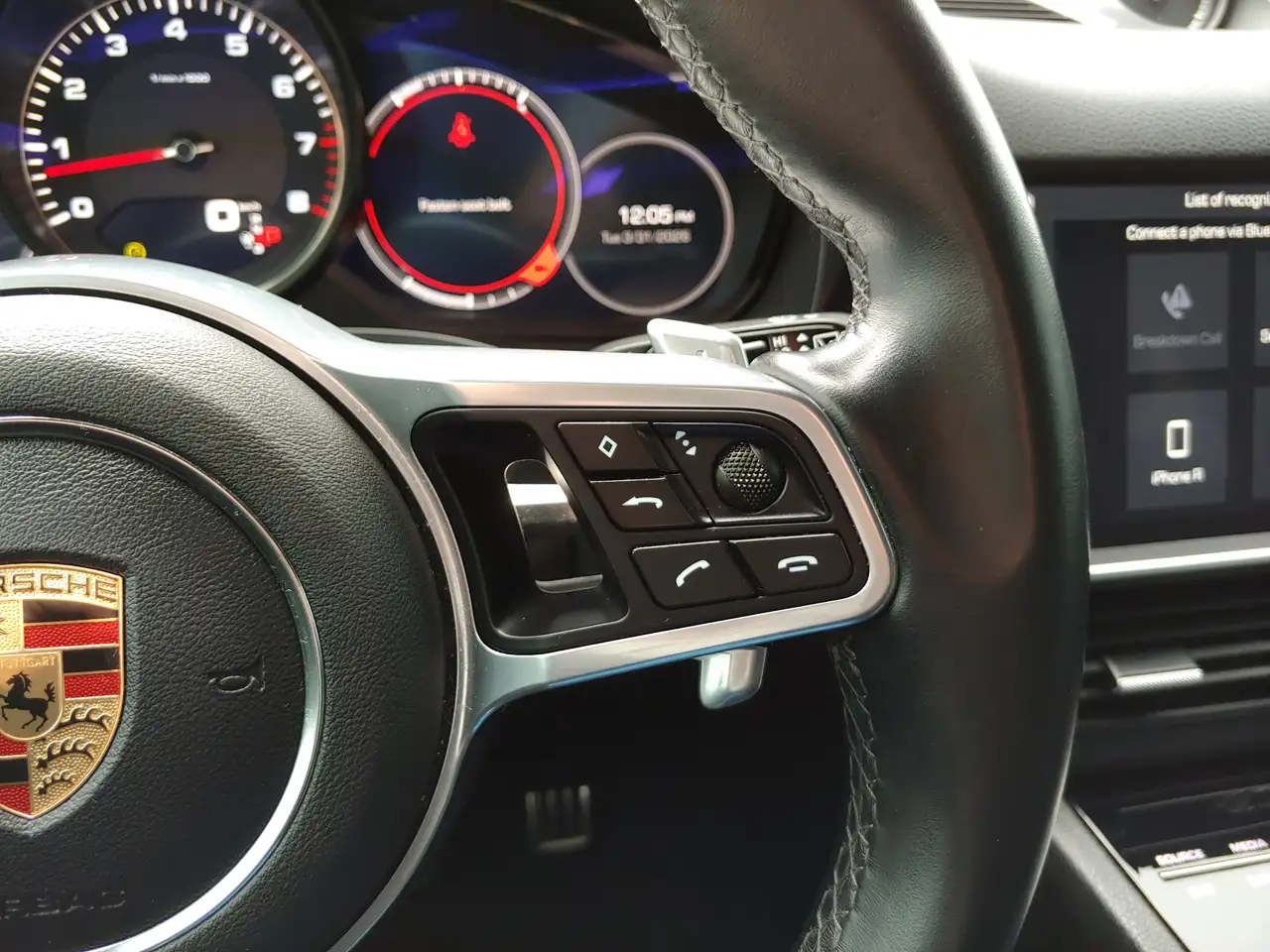Porsche Cayenne снимка Porsche Cayenne