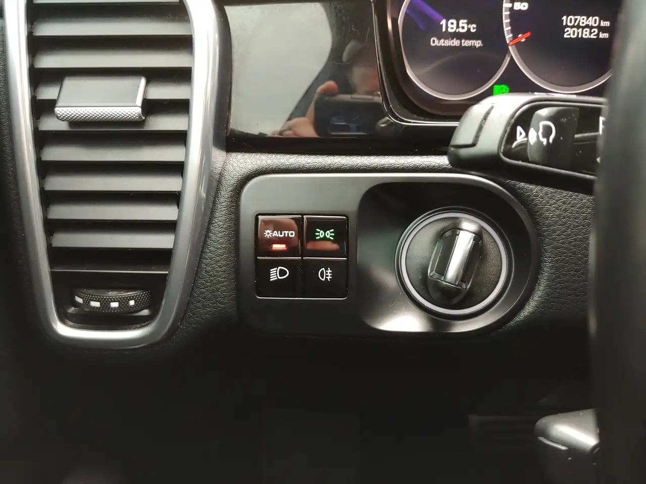 Porsche Cayenne снимка Porsche Cayenne