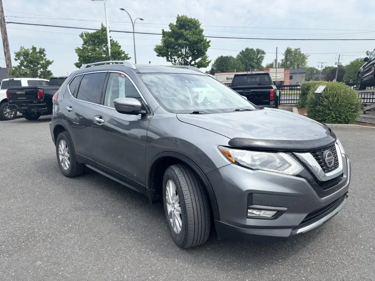 Nissan Rogue fotografie Nissan Rogue