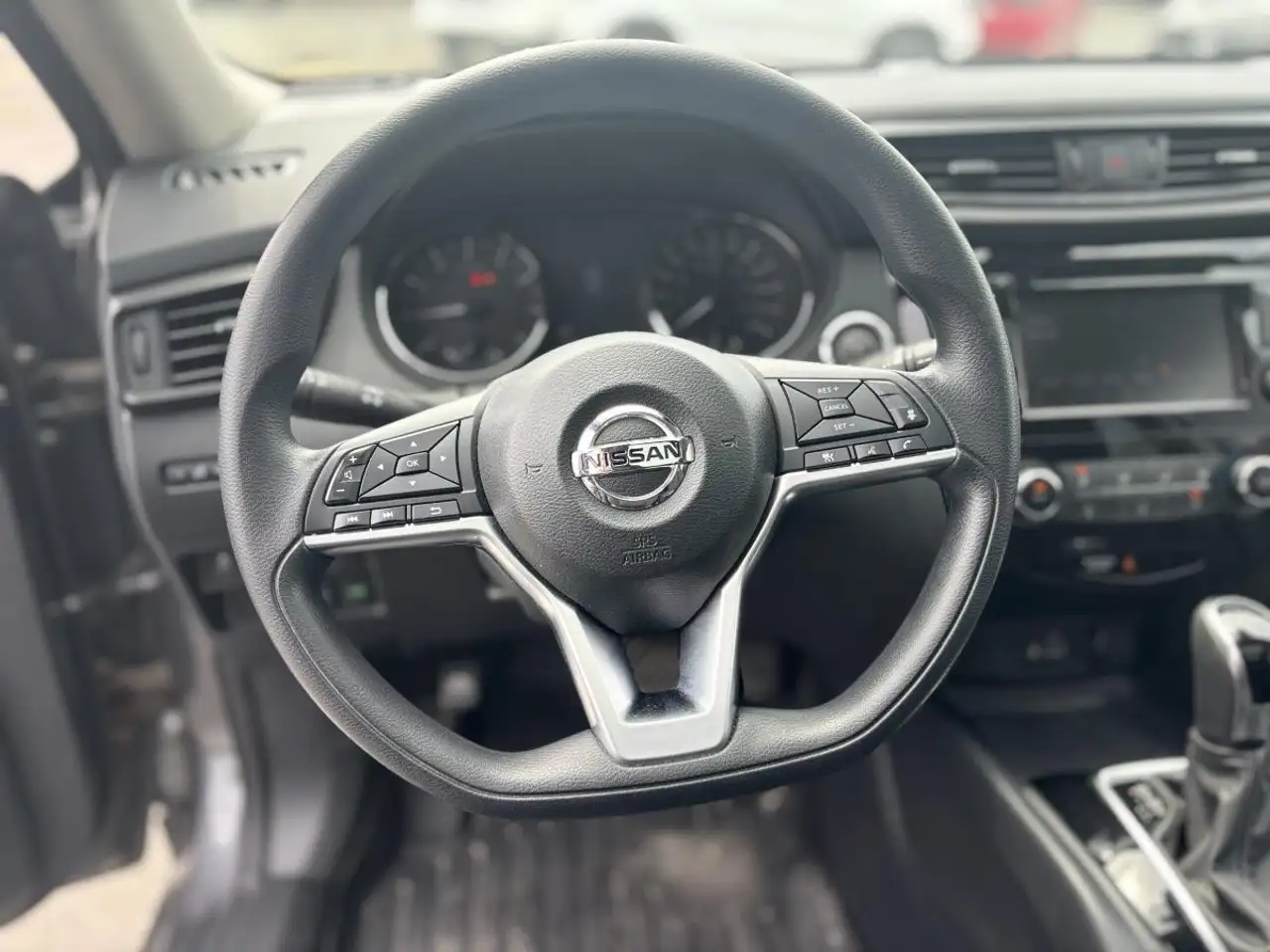 Nissan Rogue fotografie Nissan Rogue