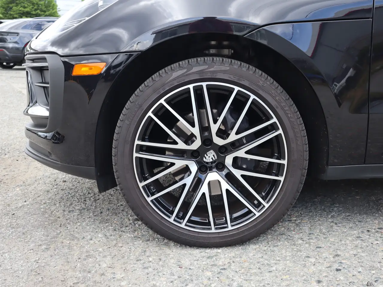 Porsche Macan photo Porsche Macan