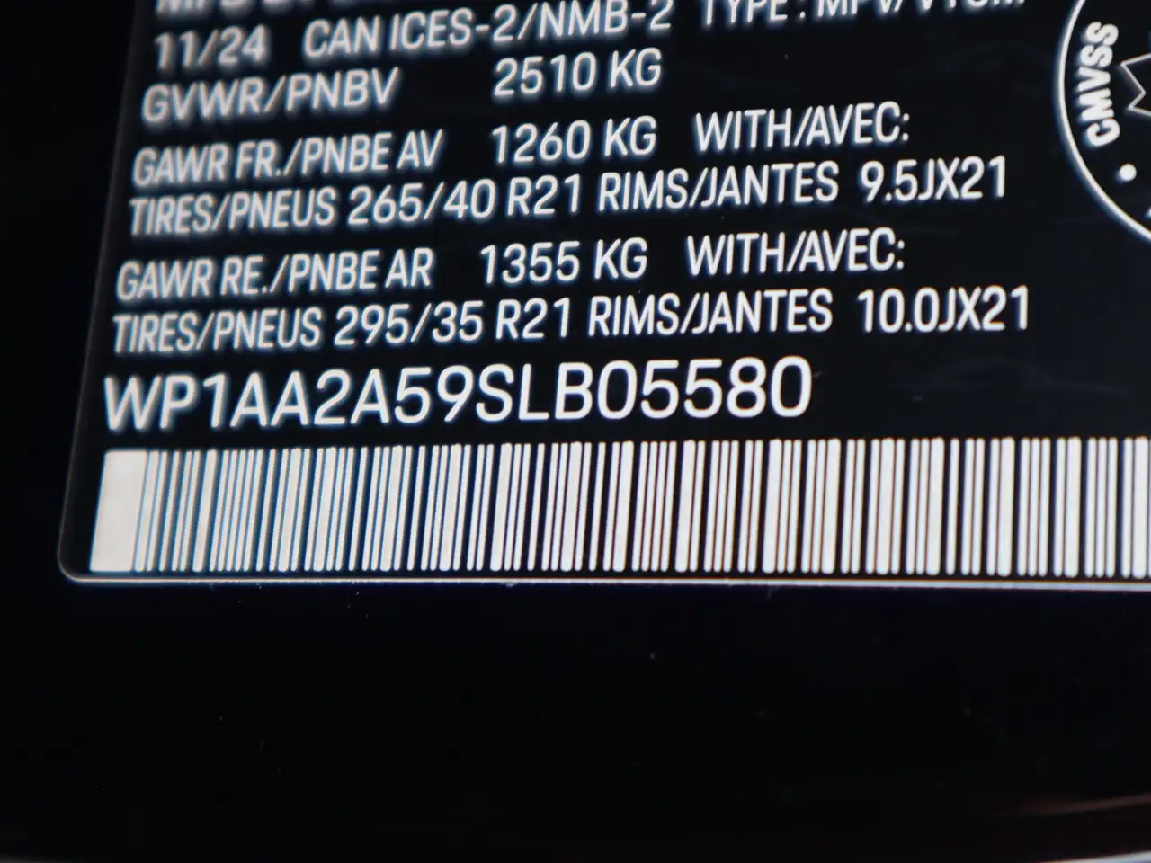 Porsche Macan photo Porsche Macan