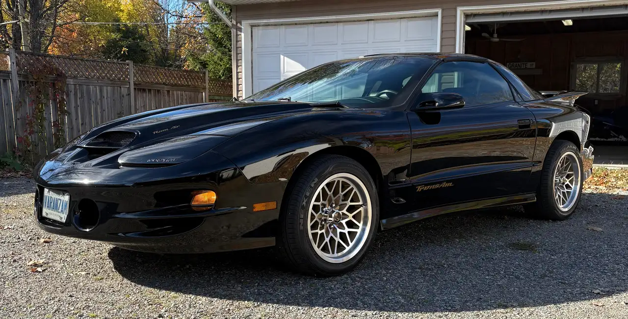 Pontiac Firebird снимка Pontiac Firebird