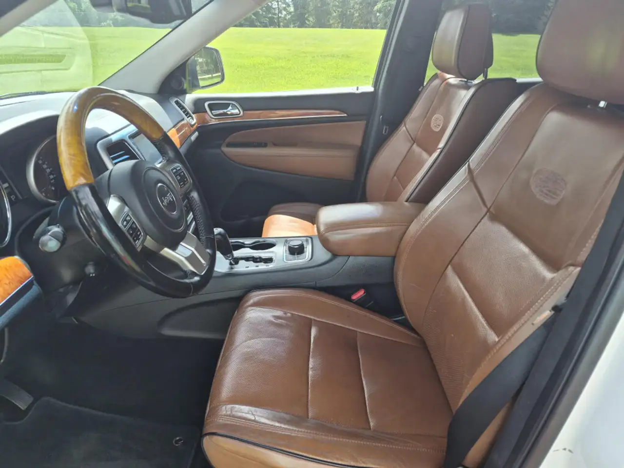 Jeep Grand Cherokee снимка Jeep Grand Cherokee