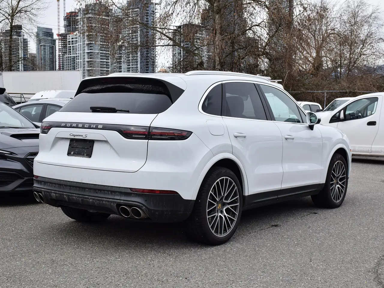 Porsche Cayenne снимка Porsche Cayenne