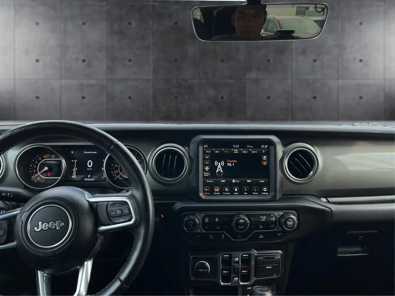 Jeep Wrangler снимка Jeep Wrangler