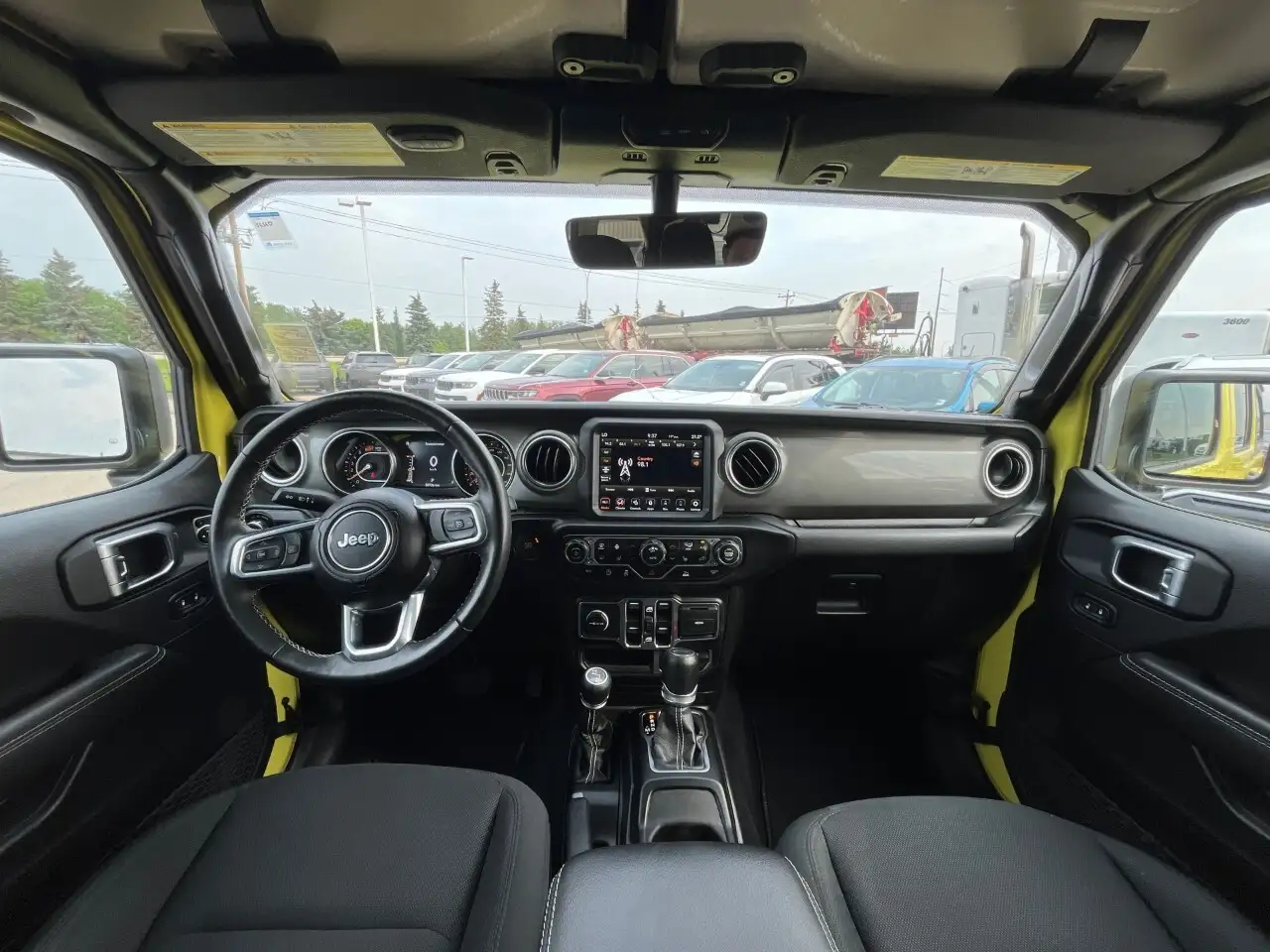 Jeep Wrangler снимка Jeep Wrangler