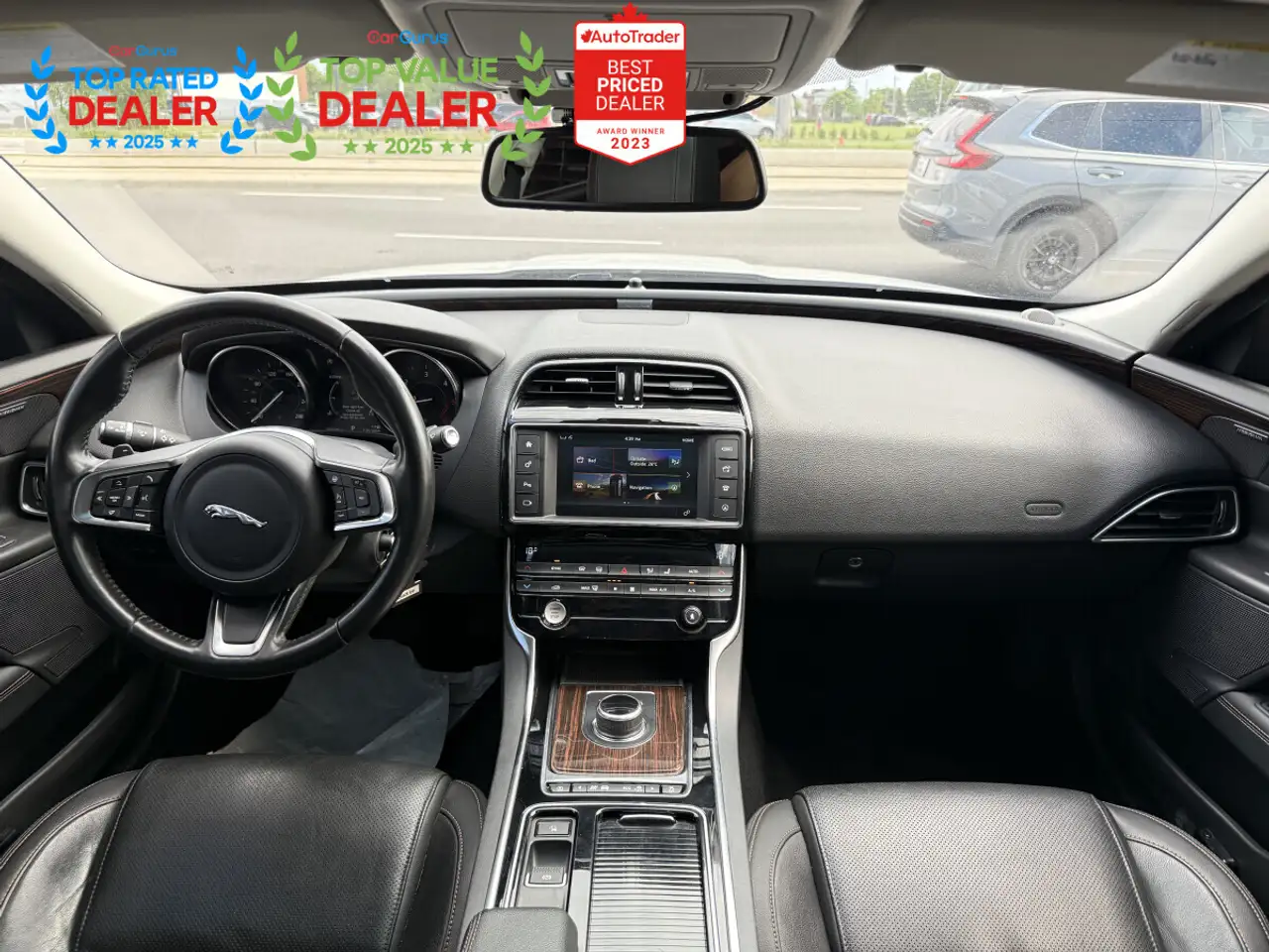 Jaguar XE fotografie Jaguar XE