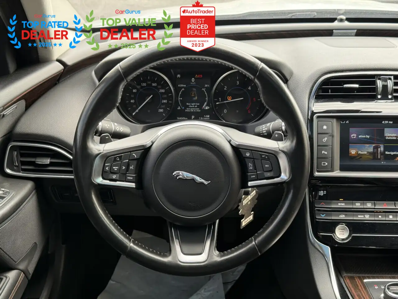 Jaguar XE fotografie Jaguar XE