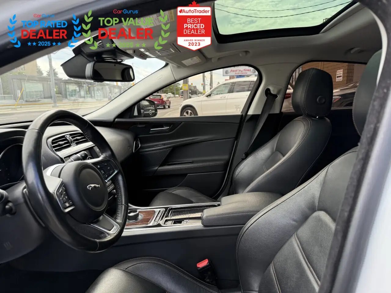 Jaguar XE fotografie Jaguar XE