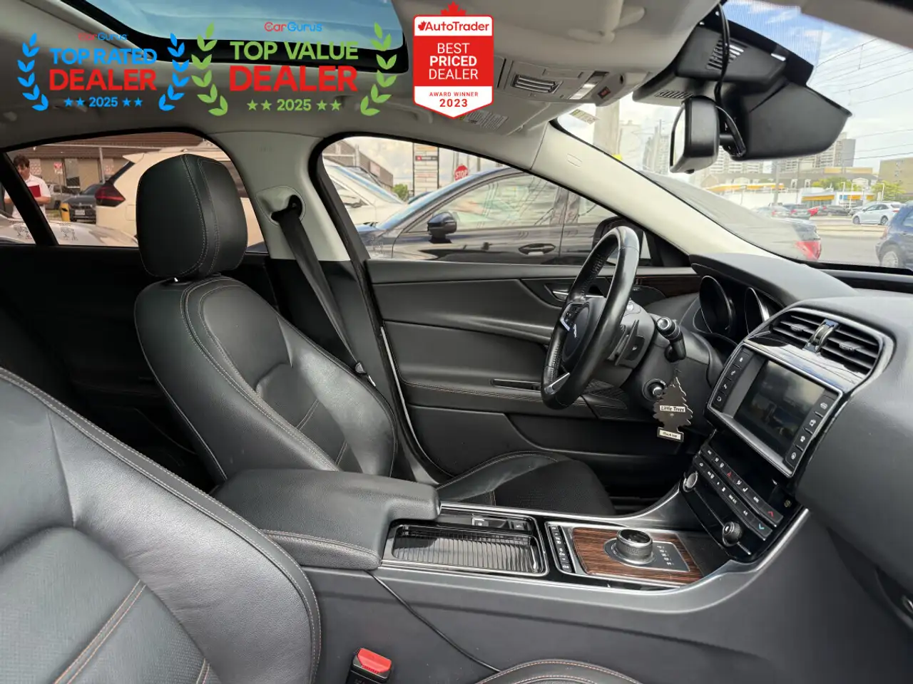 Jaguar XE fotografie Jaguar XE