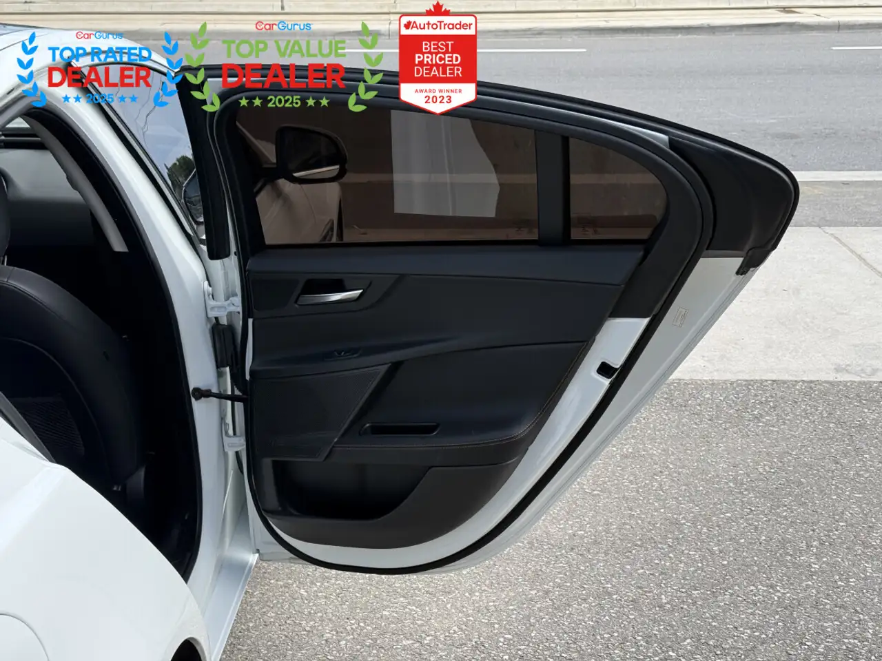 Jaguar XE fotografie Jaguar XE
