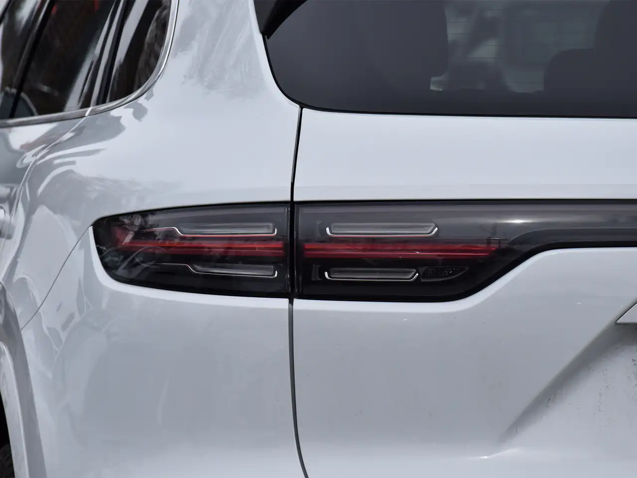 Porsche Cayenne снимка Porsche Cayenne