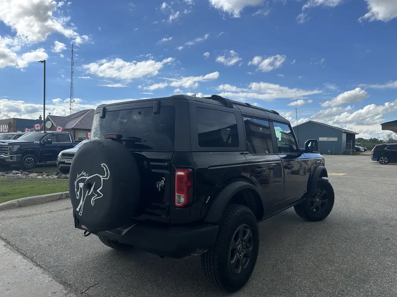 Ford Bronco photo Ford Bronco