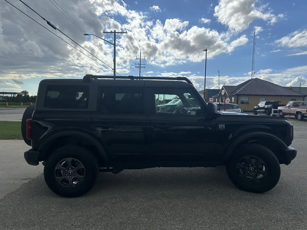 Ford Bronco photo Ford Bronco