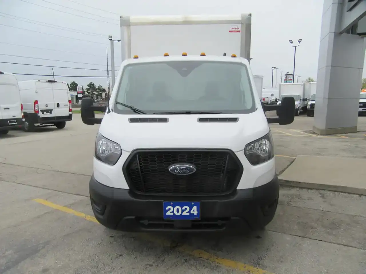 Ford Transit photo Ford Transit