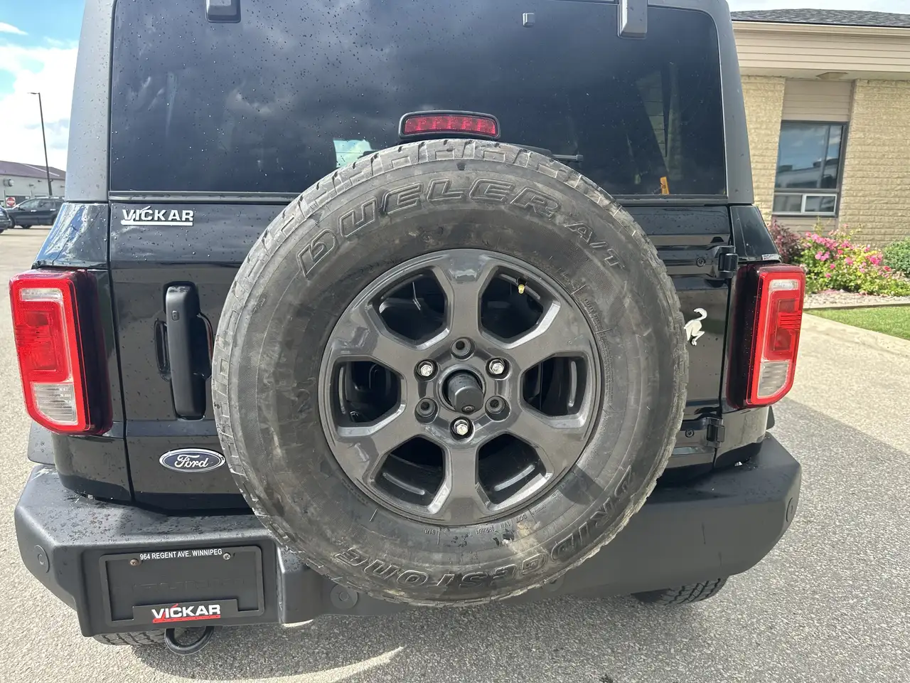 Ford Bronco photo Ford Bronco