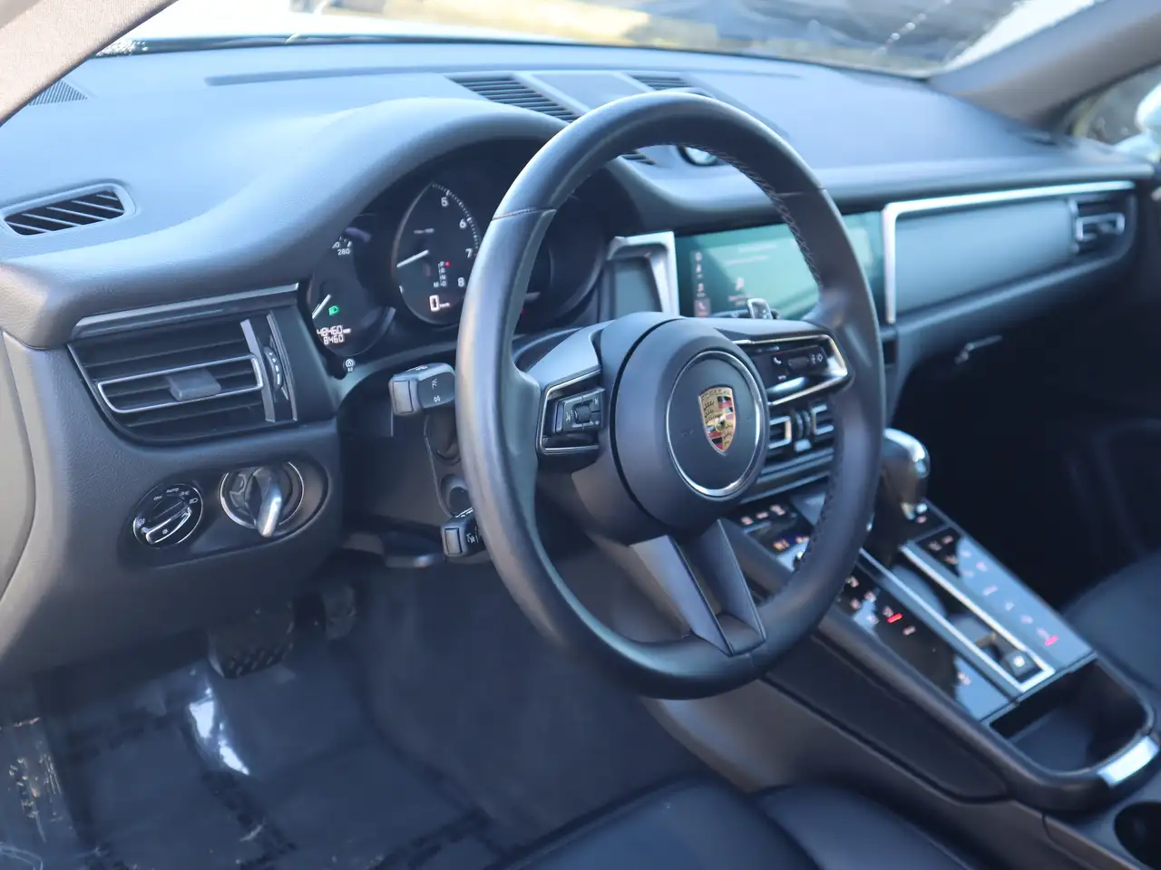 Porsche Macan снимка Porsche Macan