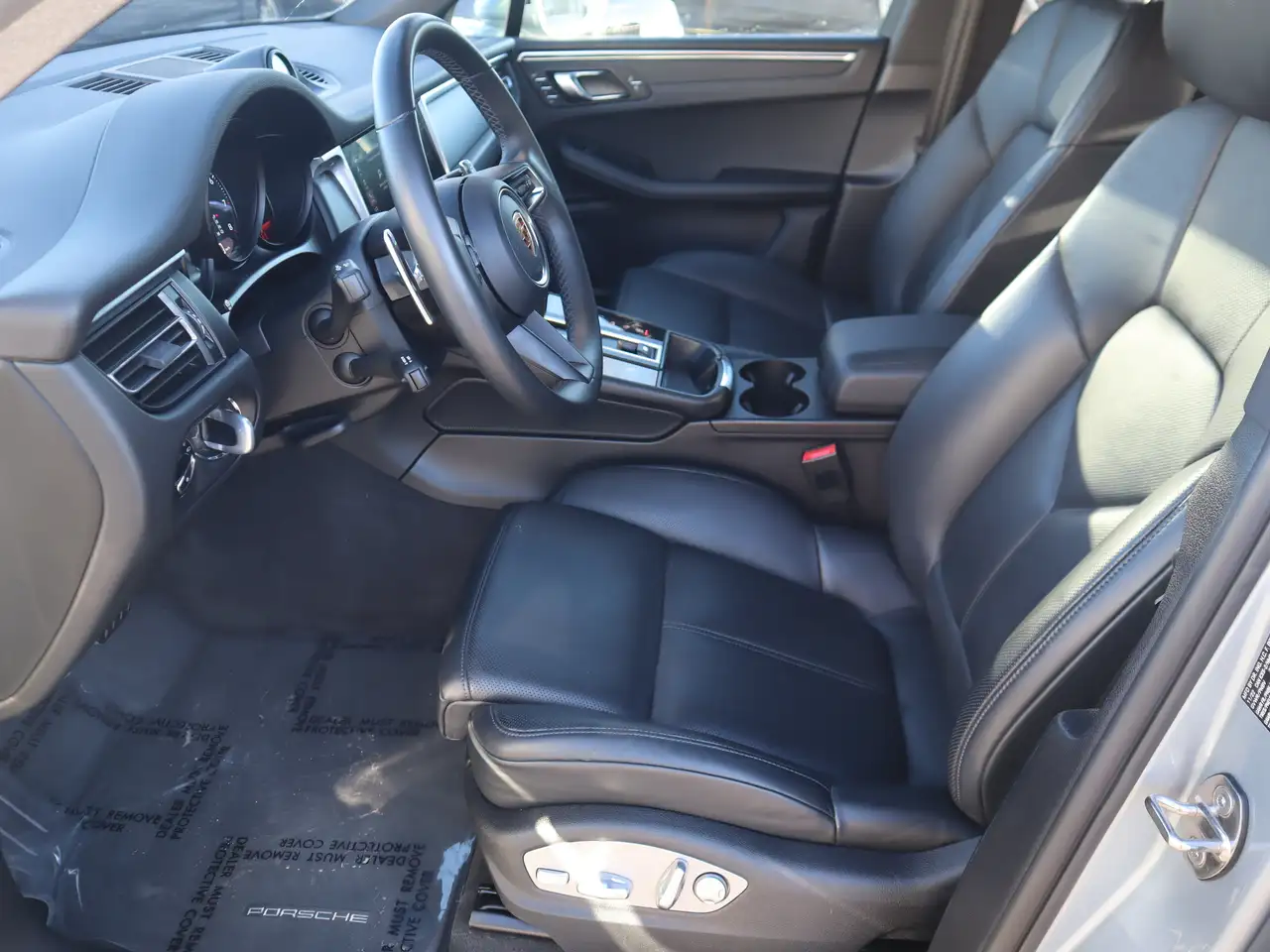 Porsche Macan снимка Porsche Macan