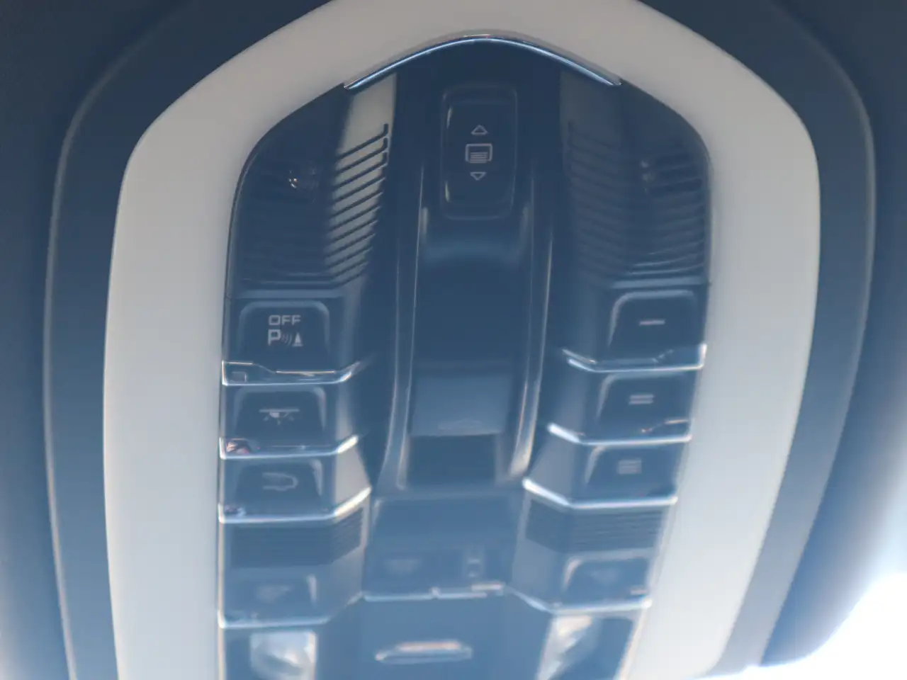 Porsche Macan снимка Porsche Macan