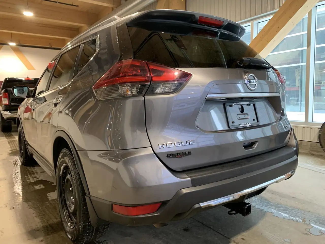 Nissan Rogue снимка Nissan Rogue