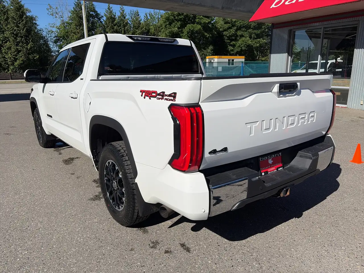Toyota Tundra photo Toyota Tundra
