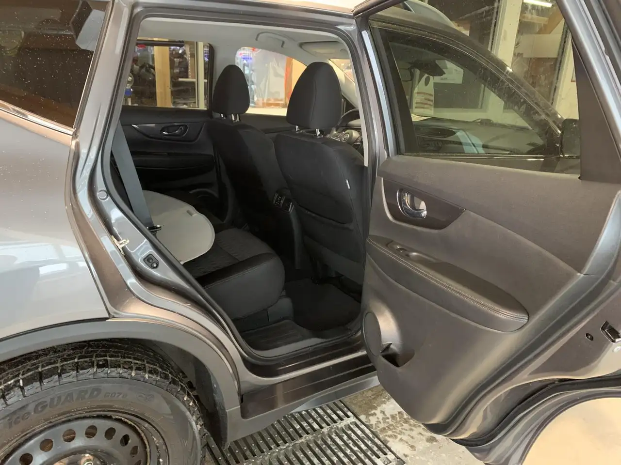 Nissan Rogue снимка Nissan Rogue