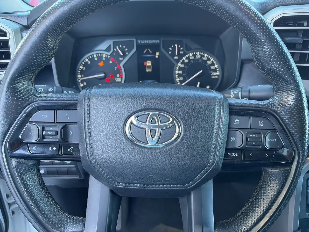Toyota Tundra photo Toyota Tundra