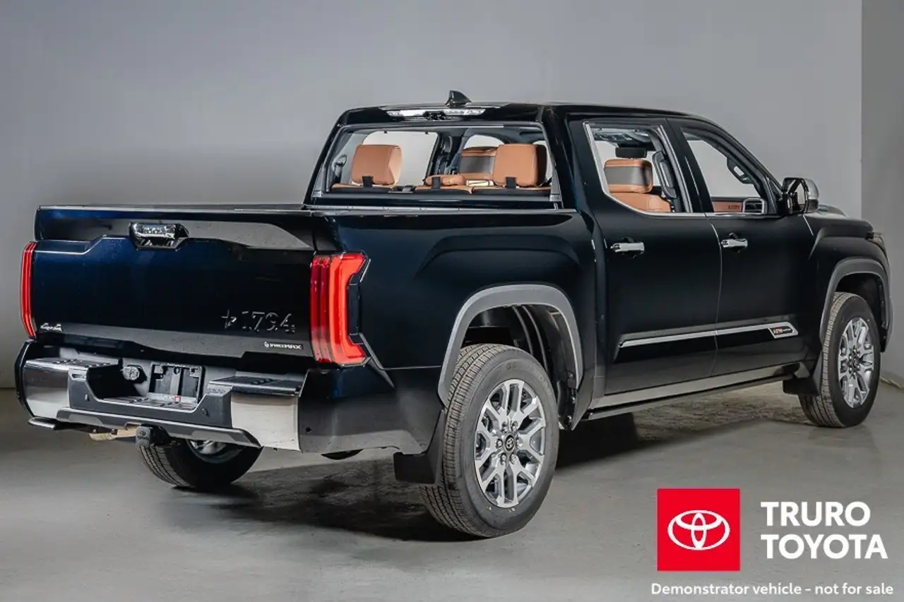 Toyota Tundra снимка Toyota Tundra