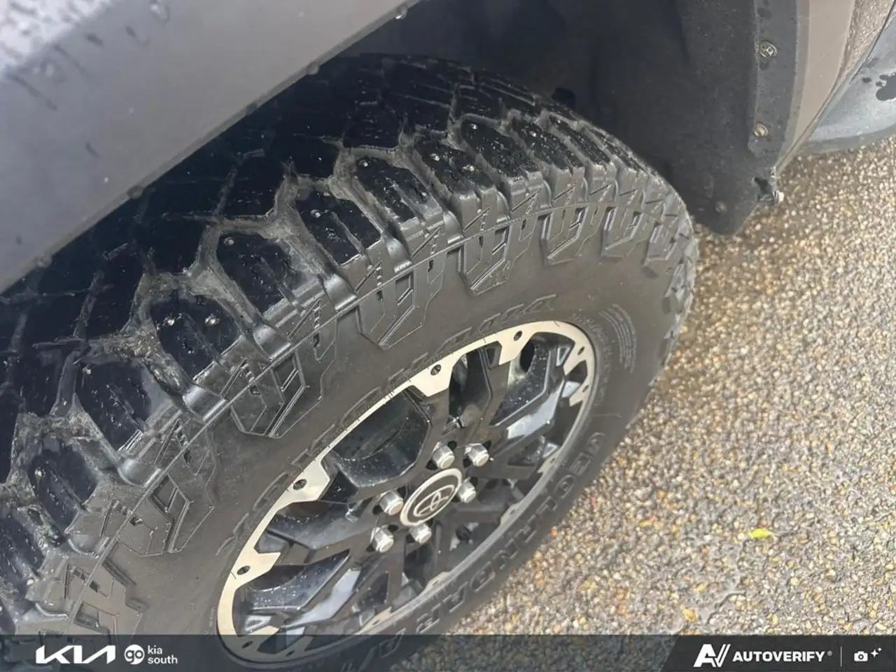 Toyota Tundra снимка Toyota Tundra