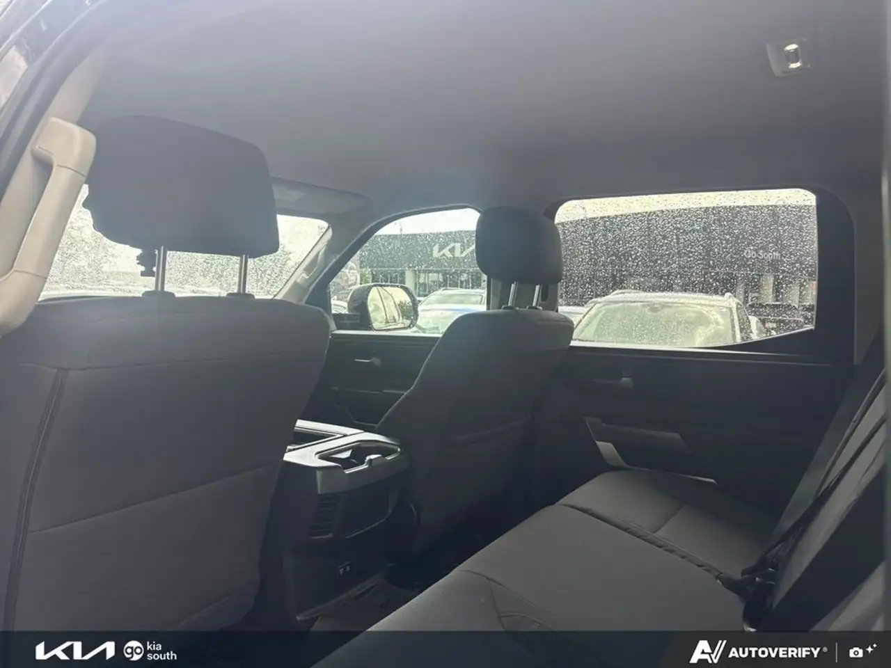 Toyota Tundra снимка Toyota Tundra