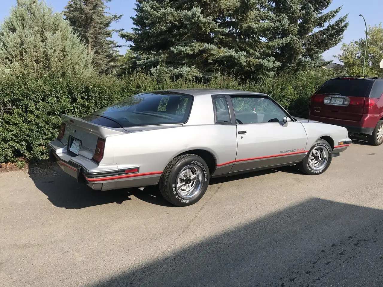 Pontiac Grand-Prix снимка Pontiac Grand-Prix