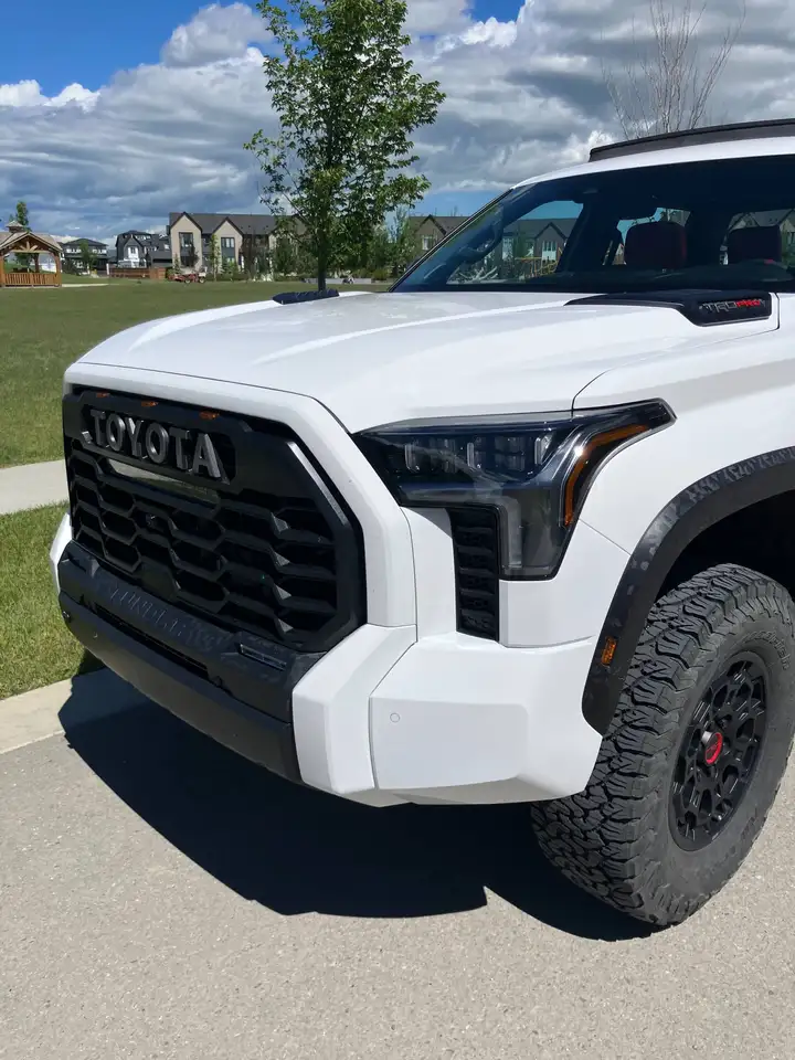 Toyota Tundra снимка Toyota Tundra