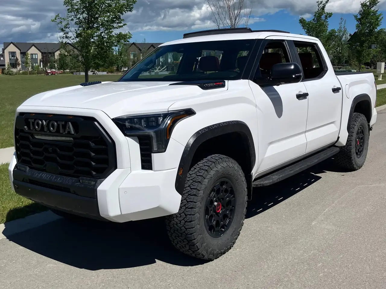 Toyota Tundra снимка Toyota Tundra