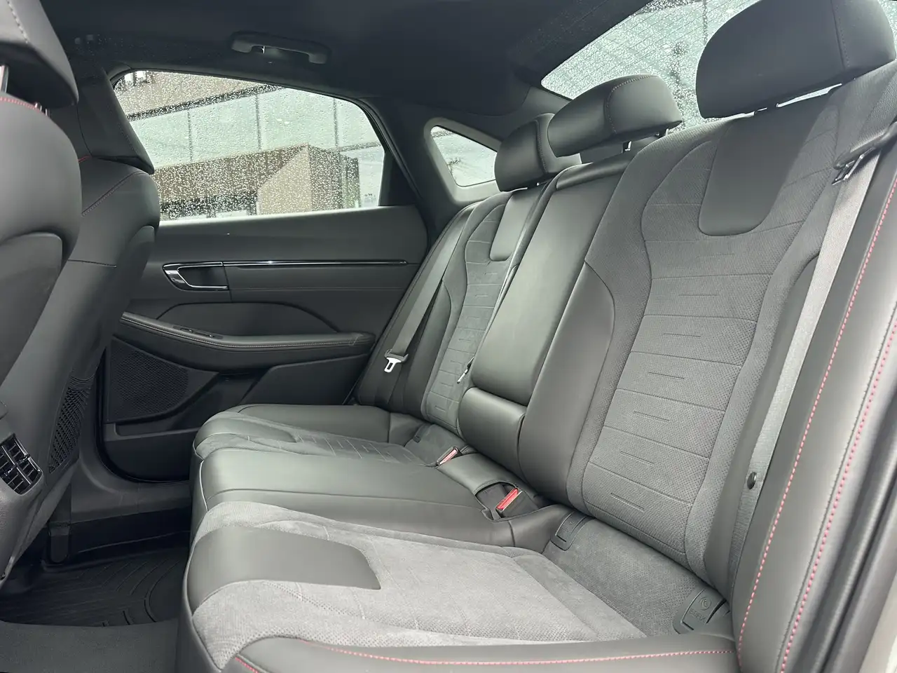 Hyundai SONATA снимка Hyundai SONATA