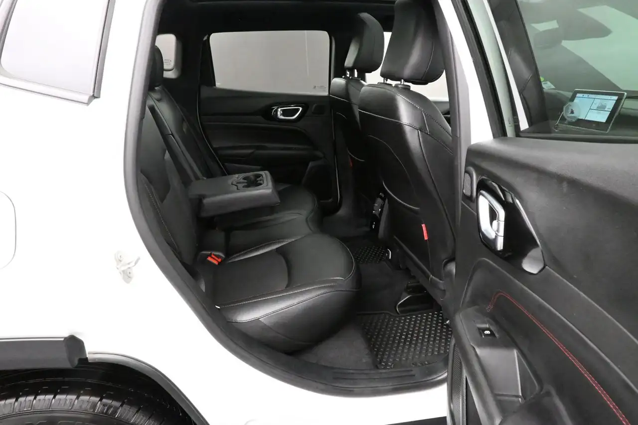 Jeep Compass снимка Jeep Compass