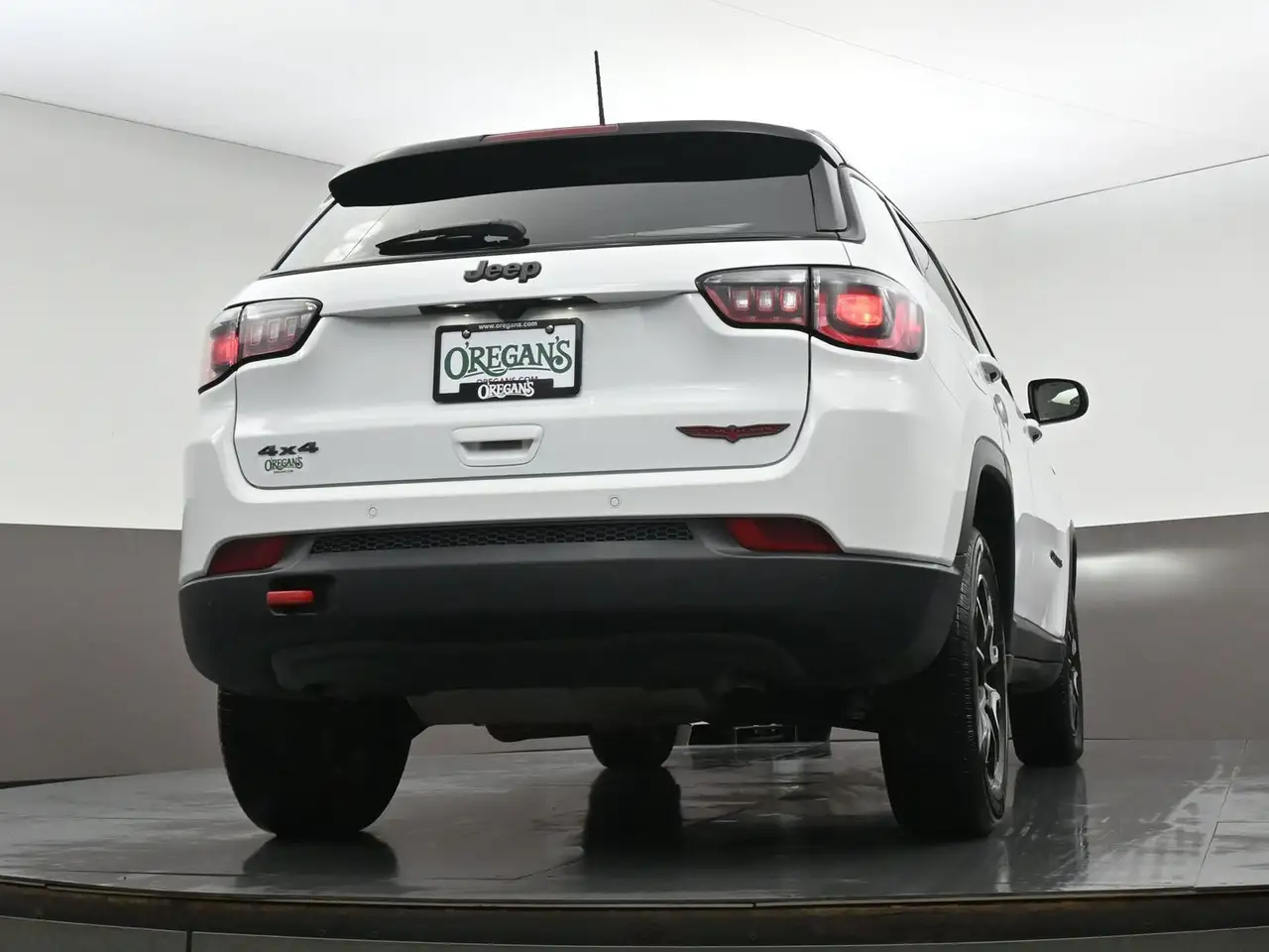 Jeep Compass снимка Jeep Compass