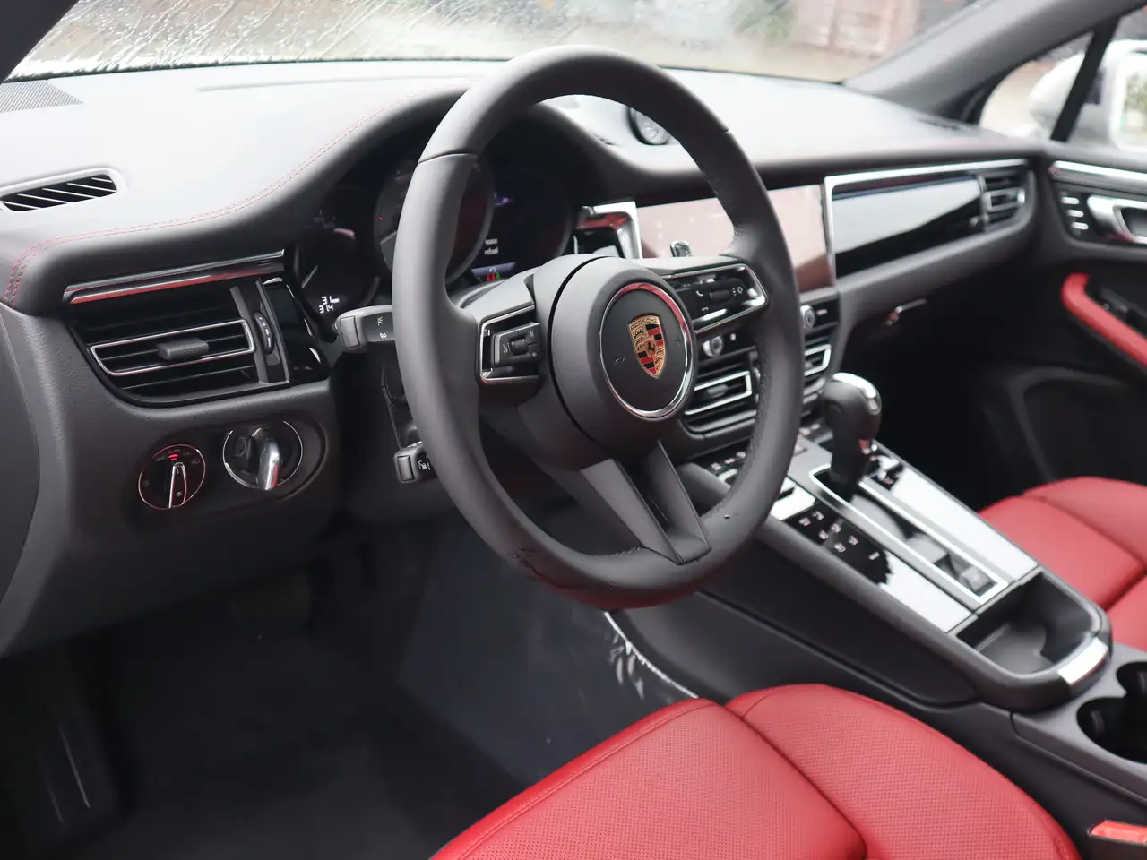 Porsche Macan снимка Porsche Macan