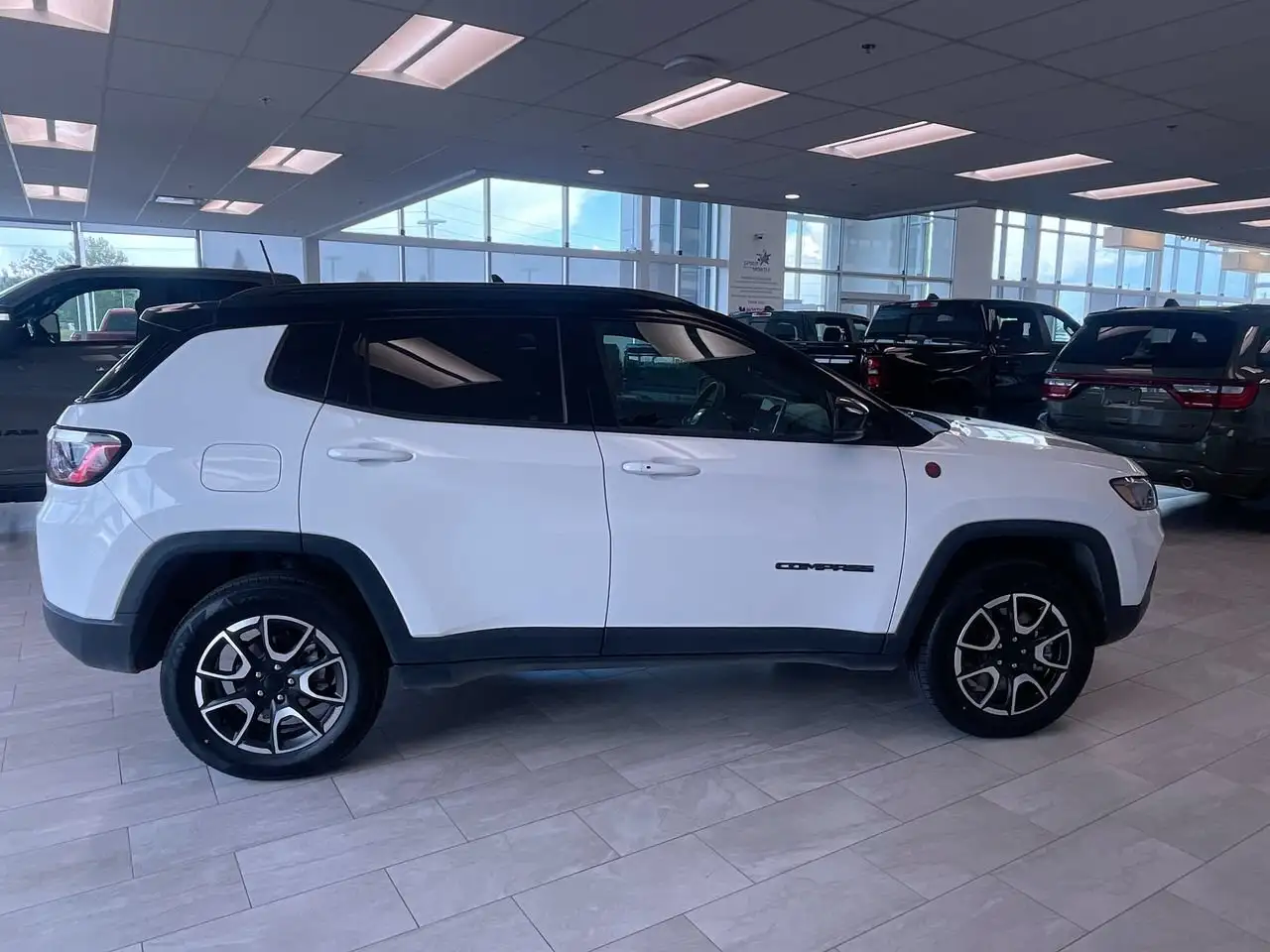 Jeep Compass photo Jeep Compass