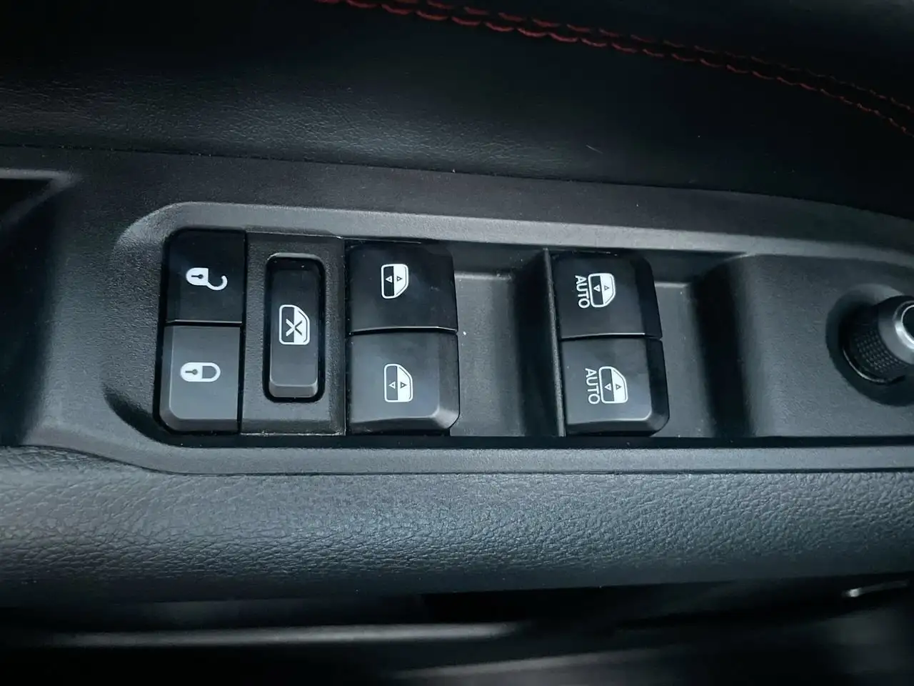 Jeep Compass photo Jeep Compass
