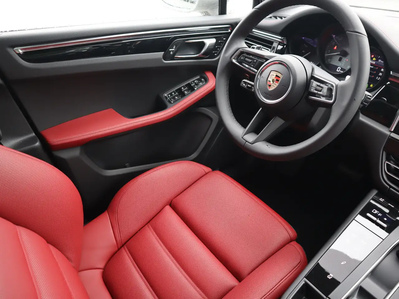 Porsche Macan снимка Porsche Macan