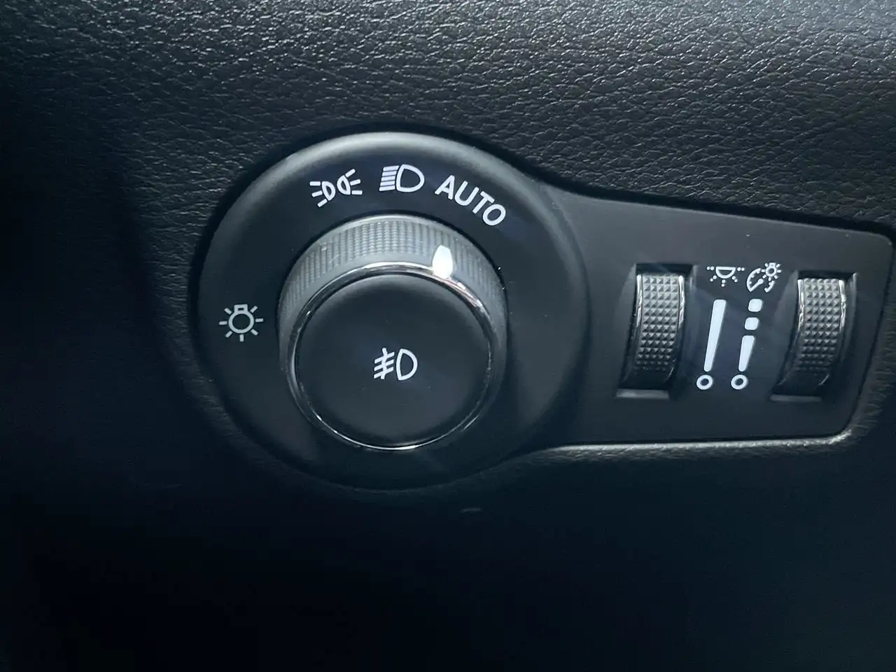 Jeep Compass photo Jeep Compass