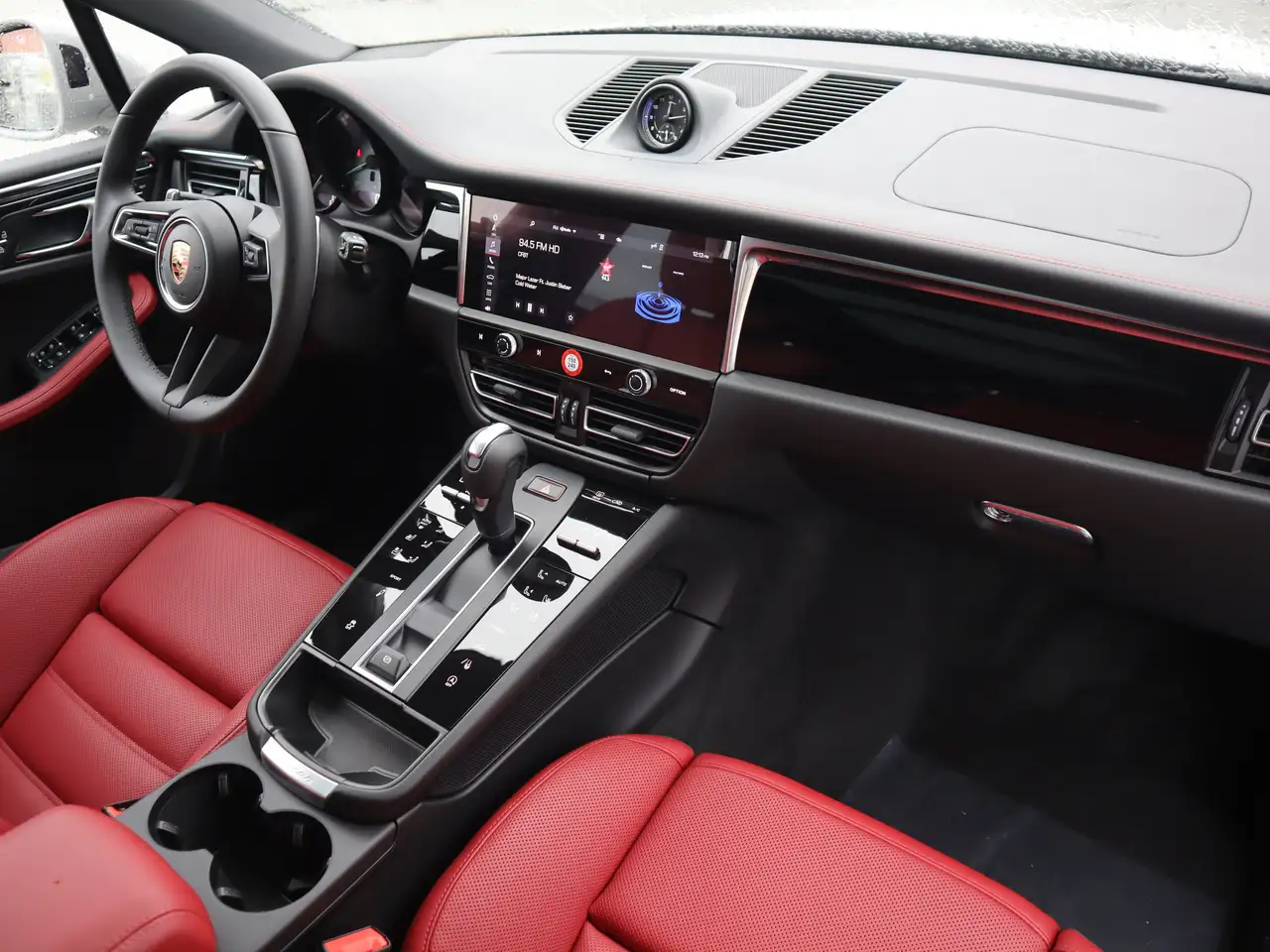Porsche Macan снимка Porsche Macan